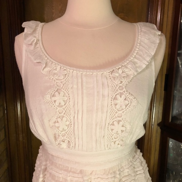 Lacy Top - Picture 2 of 6